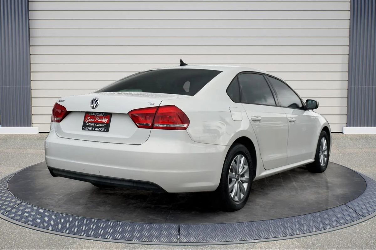 Used 2014 Volkswagen Passat 1.8T Wolfsburg Edition FWD image 7