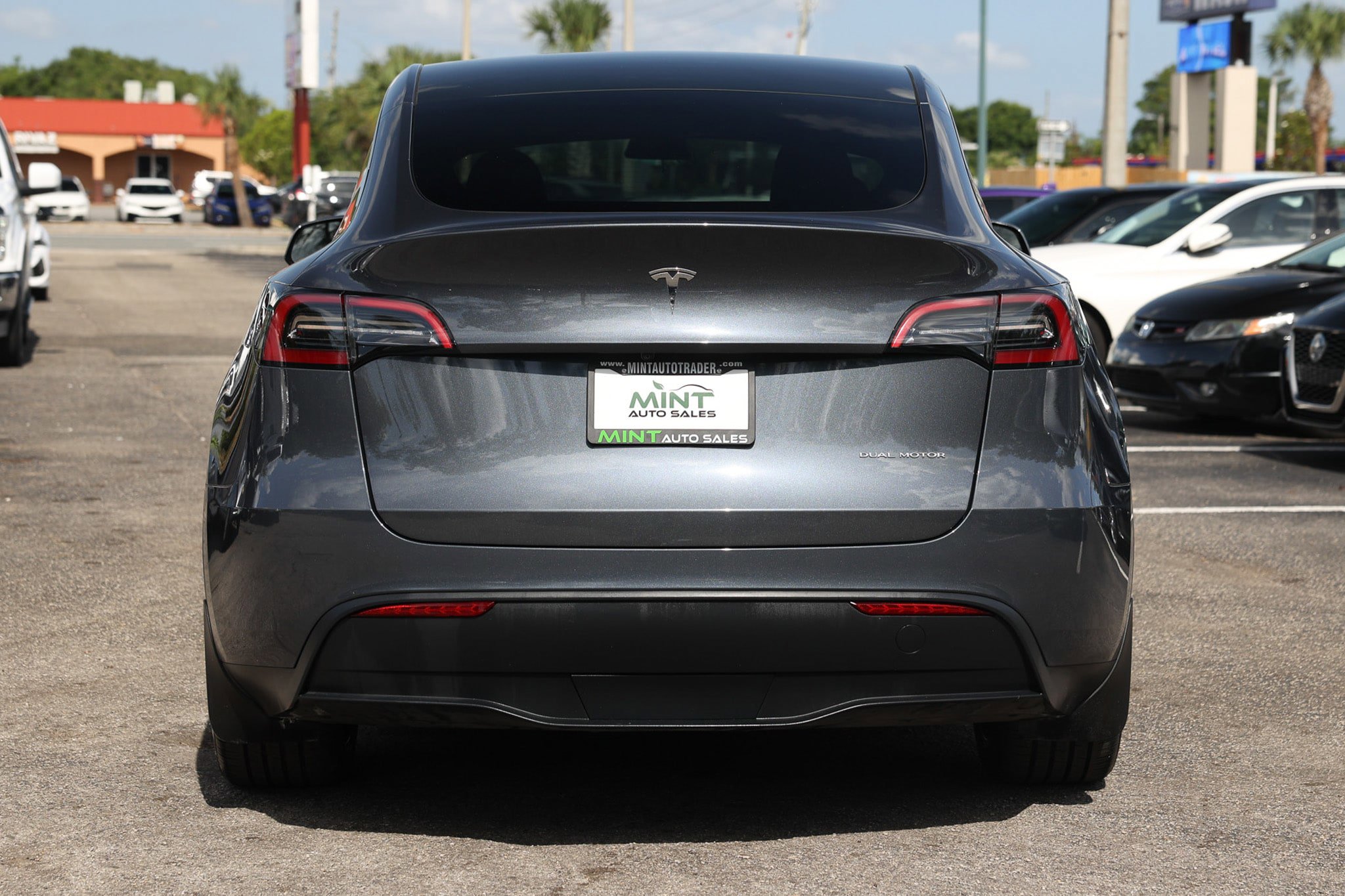 Used 2023 Tesla Model Y Long Range AWD/4WD image 11