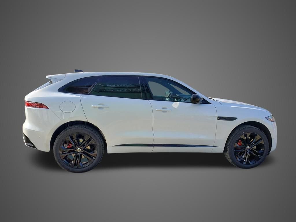 New 2026 Jaguar F-PACE R-Dynamic S image 4