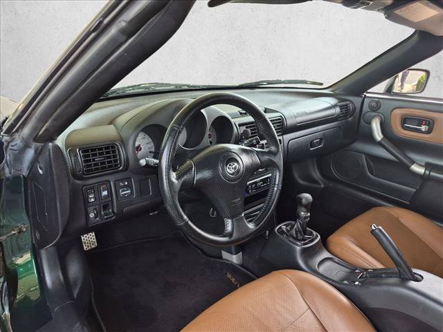 Used 2002 Toyota MR2 RWD image 10