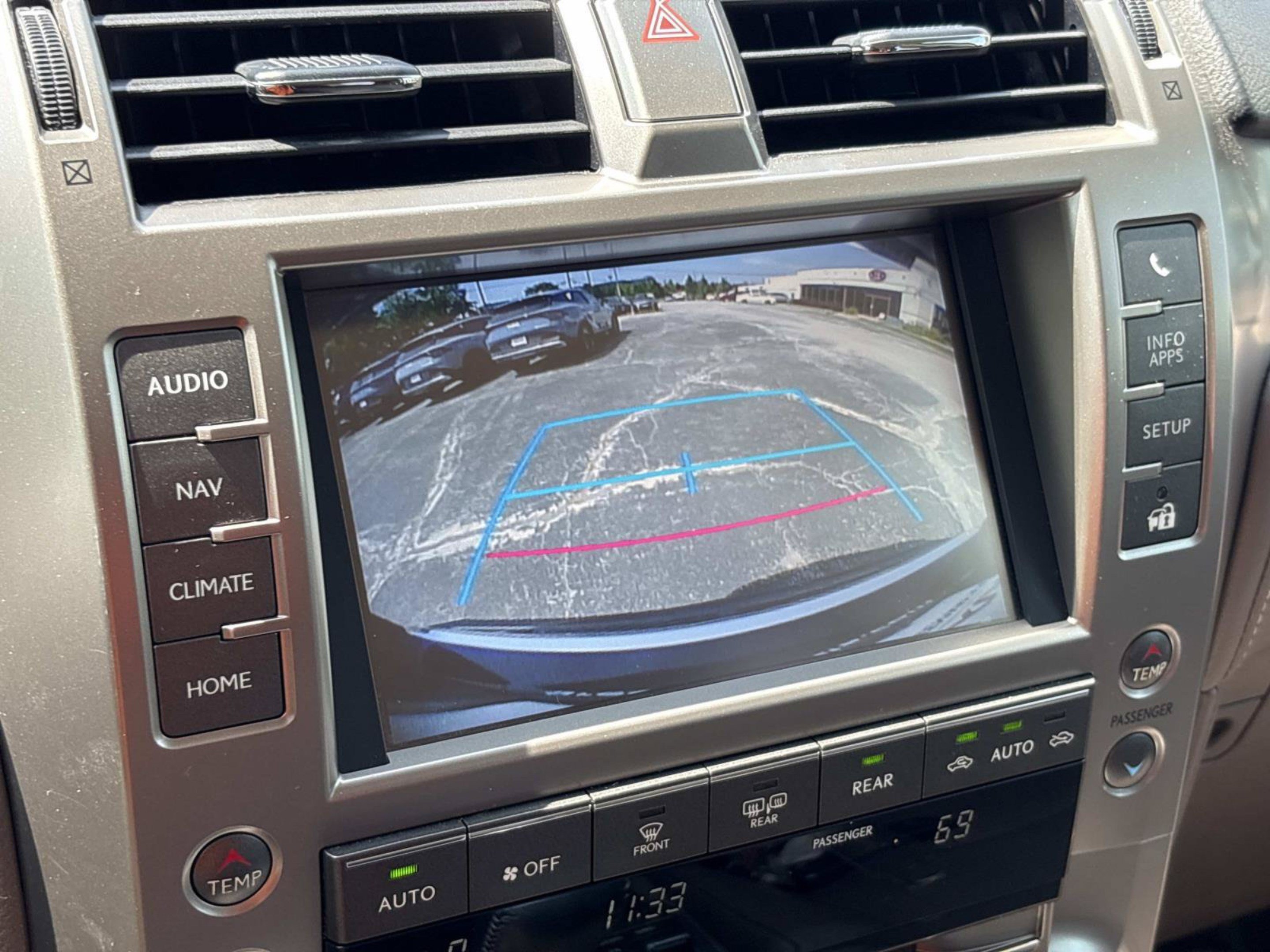 Used 2017 Lexus GX 460 Premium AWD/4WD image 32