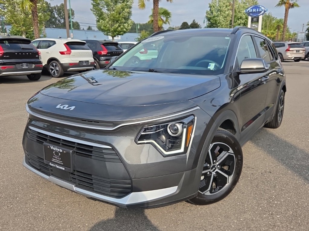 Used 2023 Kia Niro EX