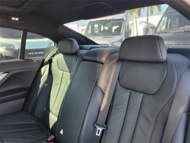Used 2019 BMW 740i w/ M Sport Package image 7