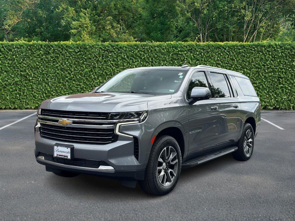 Used 2021 Chevrolet Suburban LT w/ LT Signature Package AWD/4WD image 8