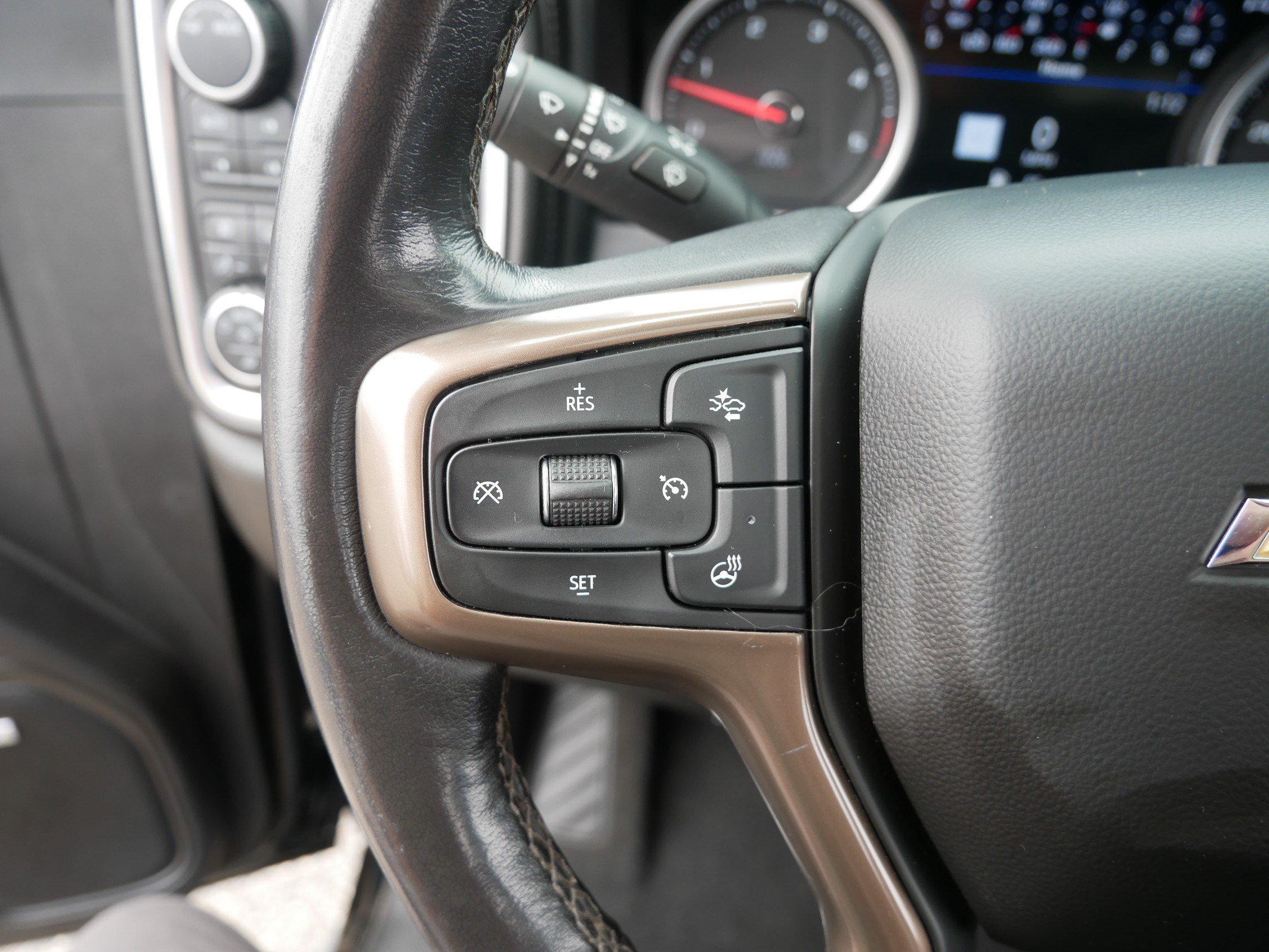 Certified 2022 Chevrolet Silverado 3500 High Country w/ Safety Package II AWD/4WD image 27