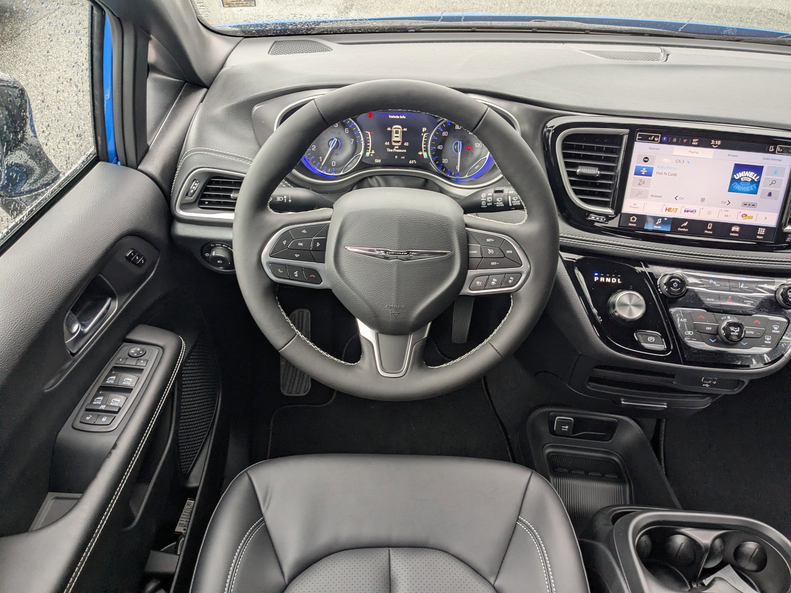 New 2026 Chrysler Pacifica Select FWD image 15