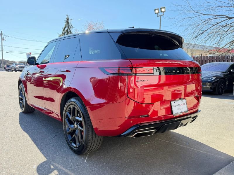 Used 2023 Land Rover Range Rover Sport SE Dynamic image 7