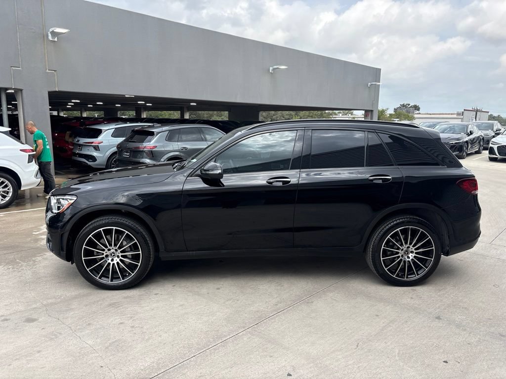 Used 2022 Mercedes-Benz GLC 300 image 9