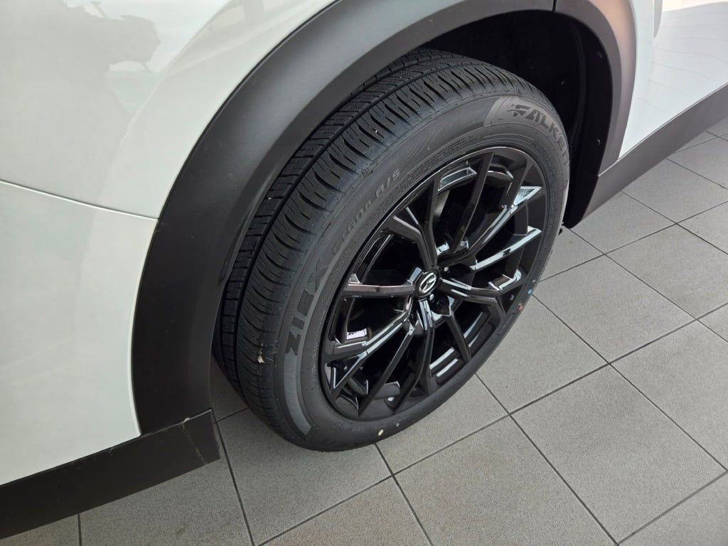 New 2025 MAZDA CX-70 3.3 Turbo w/ Premium Package image 10