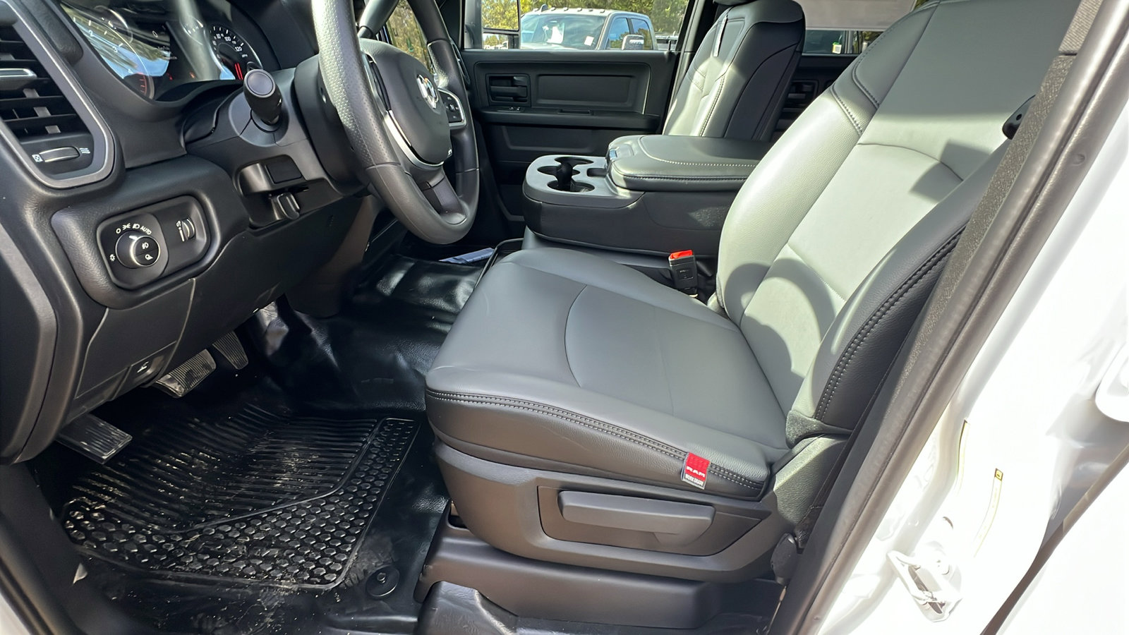 New 2026 RAM 2500 Tradesman image 16