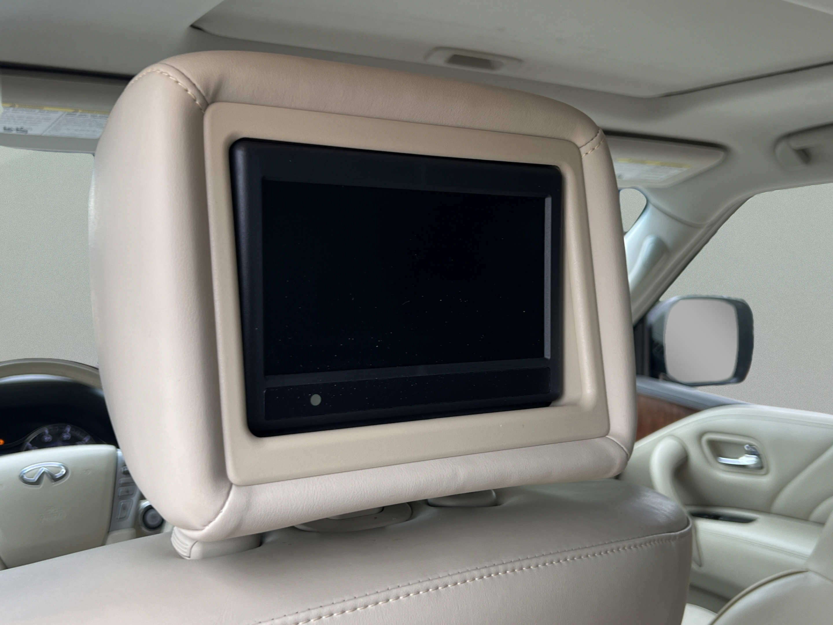 Used 2015 INFINITI QX80 2WD w/ Deluxe Technology Package image 26