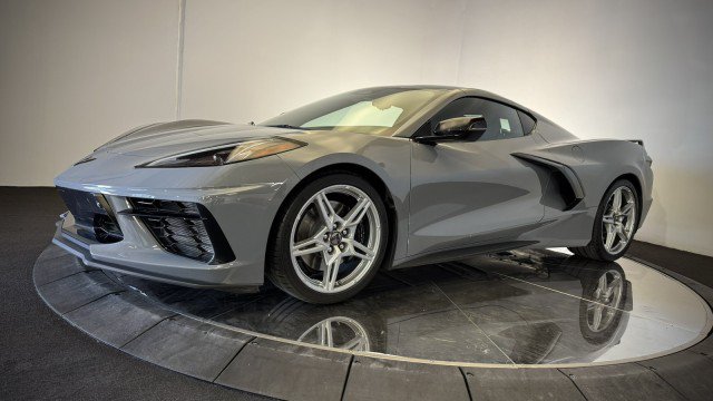 Used 2024 Chevrolet Corvette Stingray Premium Cpe w/ Z51 Performance Package RWD image 21