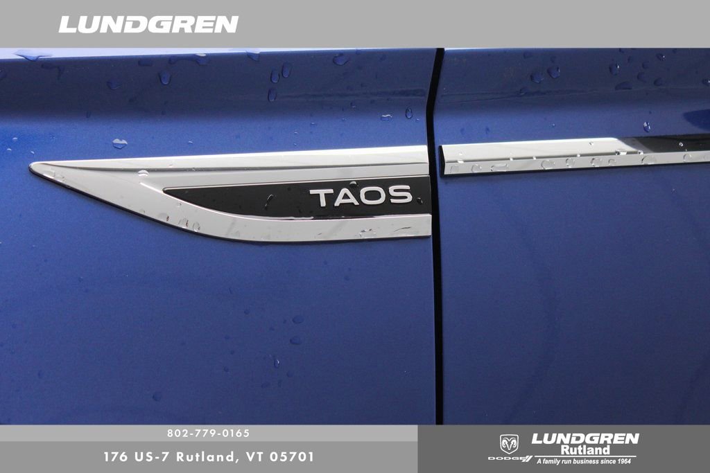 Used 2024 Volkswagen Taos SE w/ Panoramic Sunroof Package image 43