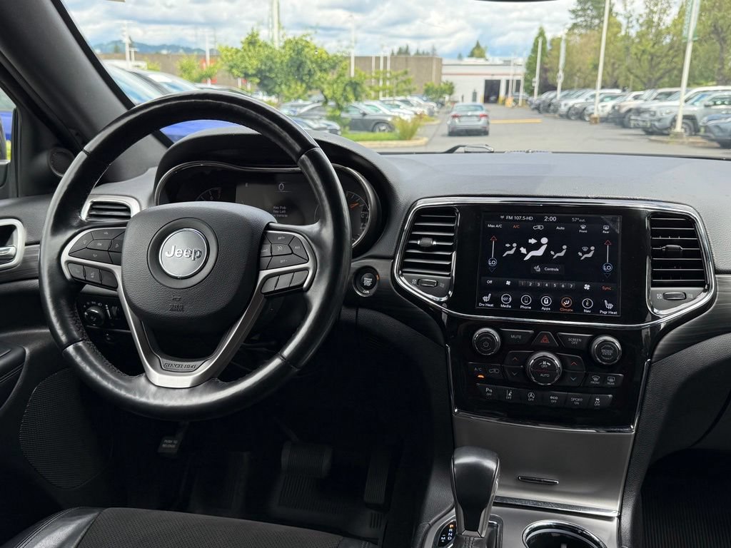 Used 2021 Jeep Grand Cherokee Laredo AWD/4WD image 28