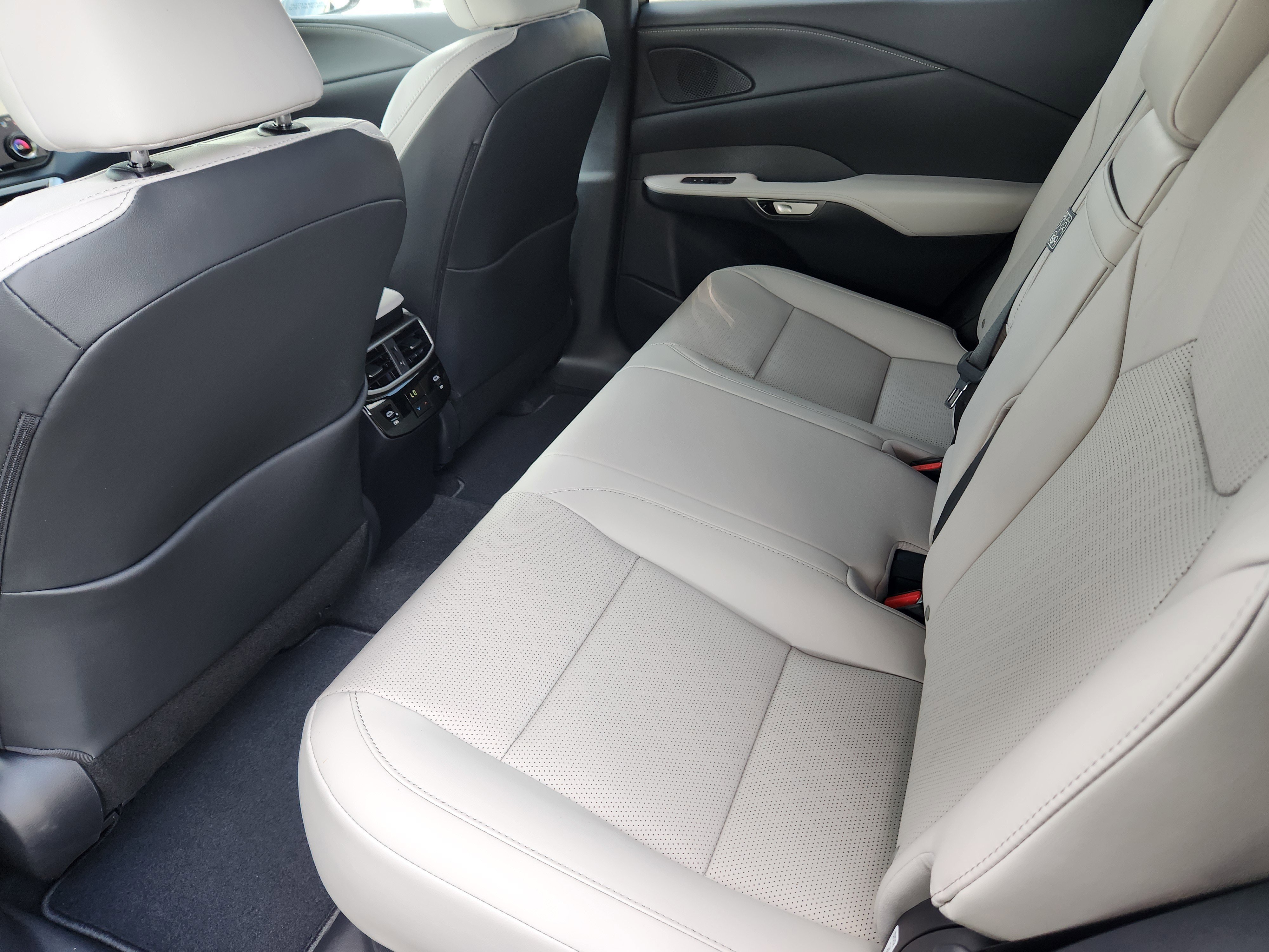 New 2026 Lexus RX 350 AWD/4WD image 18