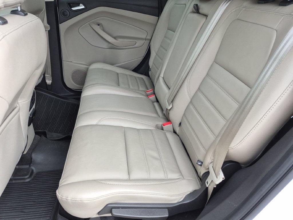 Used 2018 Ford Escape Titanium w/ Ford Safe & Smart Package FWD image 27