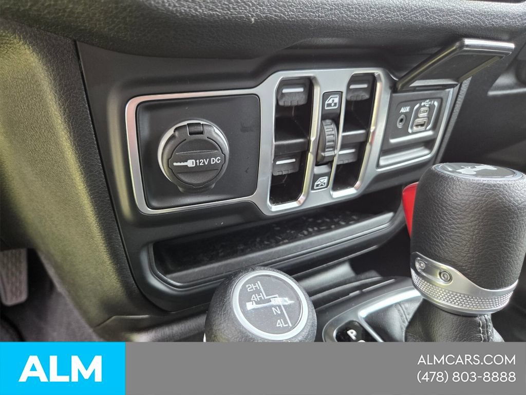 Used 2025 Jeep Wrangler Unlimited Sport AWD/4WD image 21