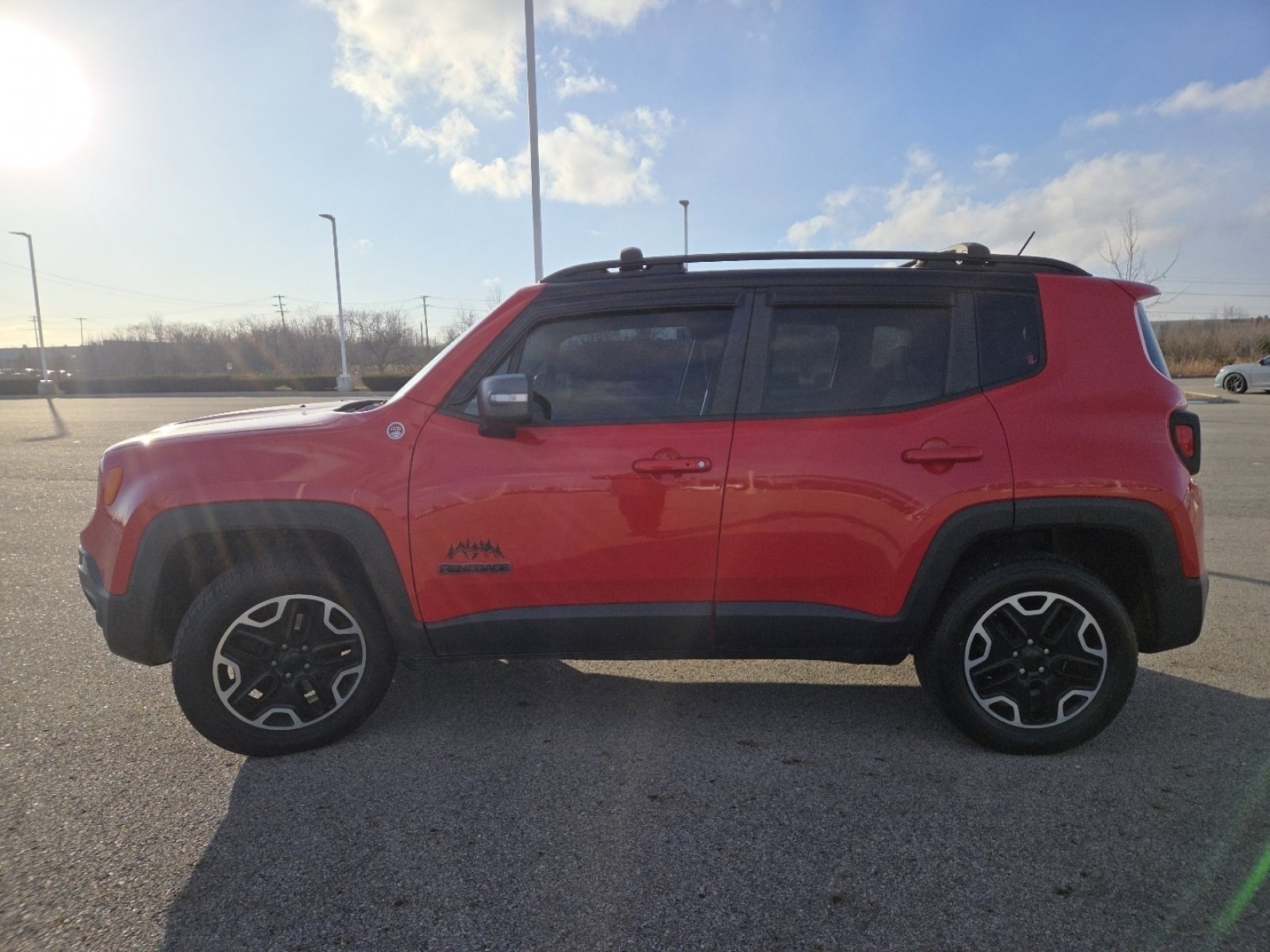 Used 2016 Jeep Renegade Trailhawk image 11