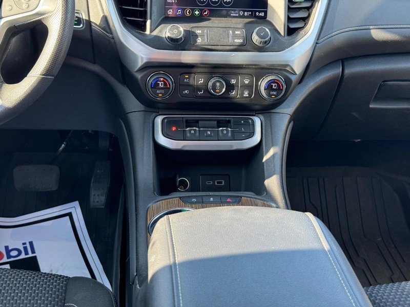 Certified 2023 GMC Acadia SLE w/ Driver Convenience Package image 16