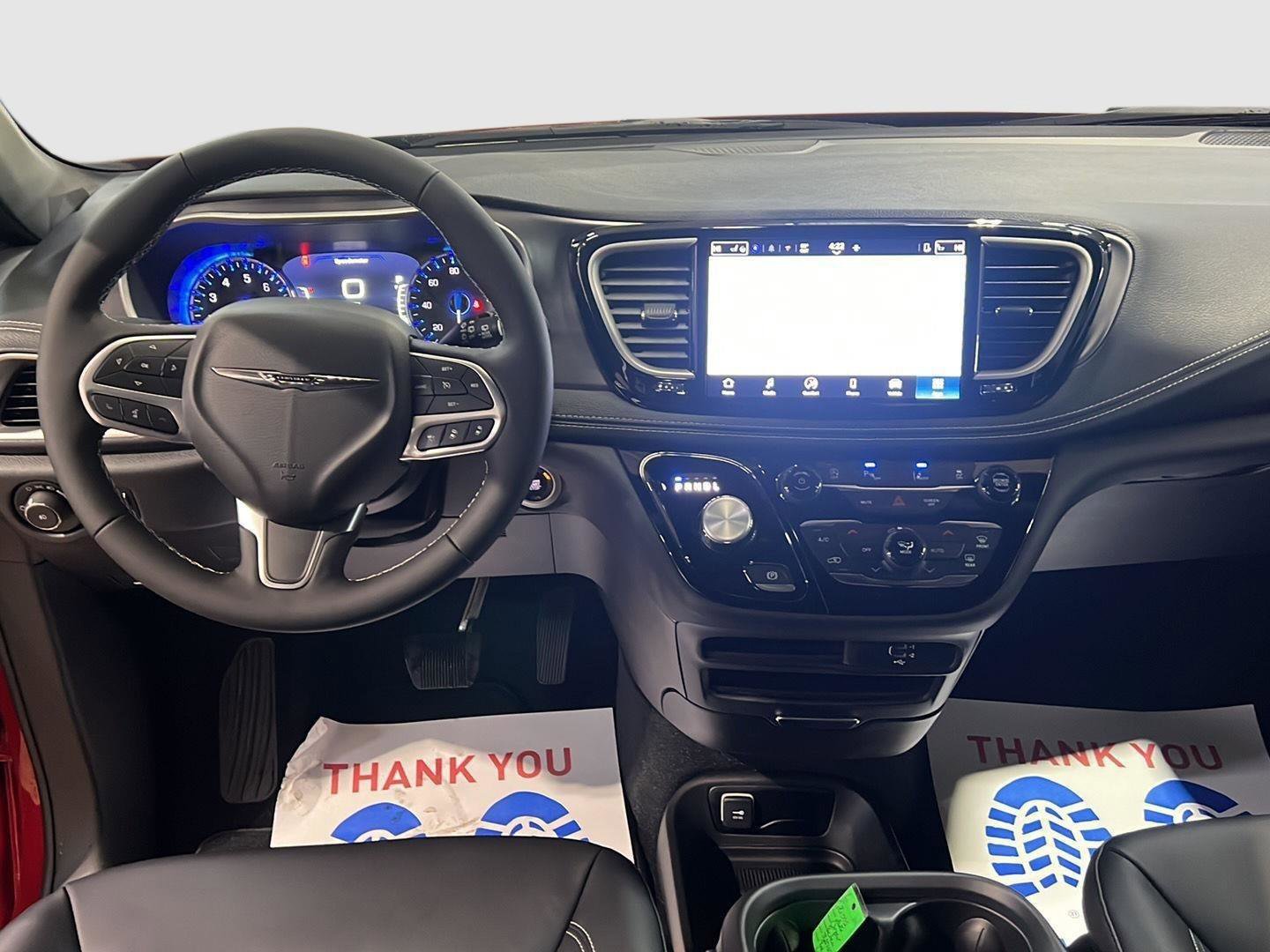 New 2026 Chrysler Pacifica Select image 34