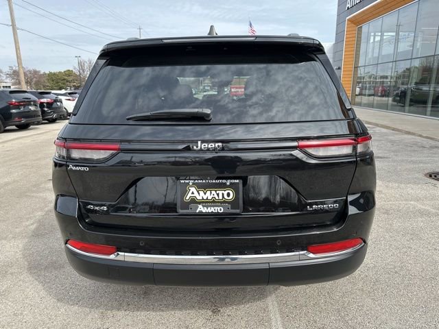 Used 2023 Jeep Grand Cherokee Laredo image 7