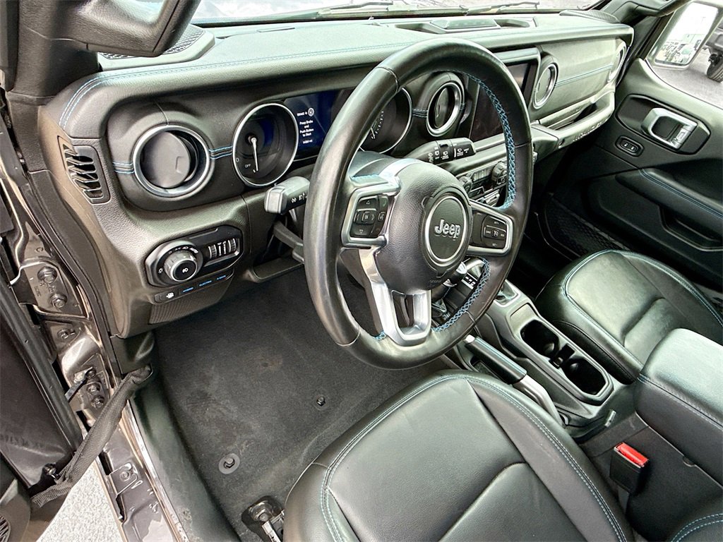 Used 2022 Jeep Wrangler Unlimited Rubicon 4xe w/ Cold Weather Group image 10