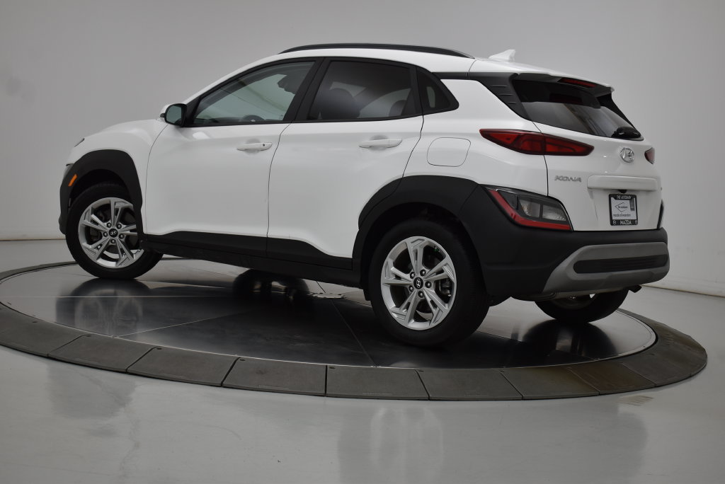 Used 2023 Hyundai Kona SEL w/ Convenience Package AWD/4WD image 6