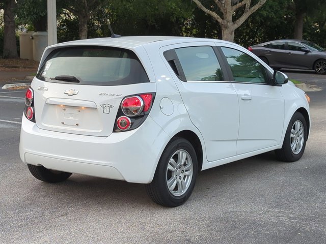 Used 2013 Chevrolet Sonic LT FWD image 5