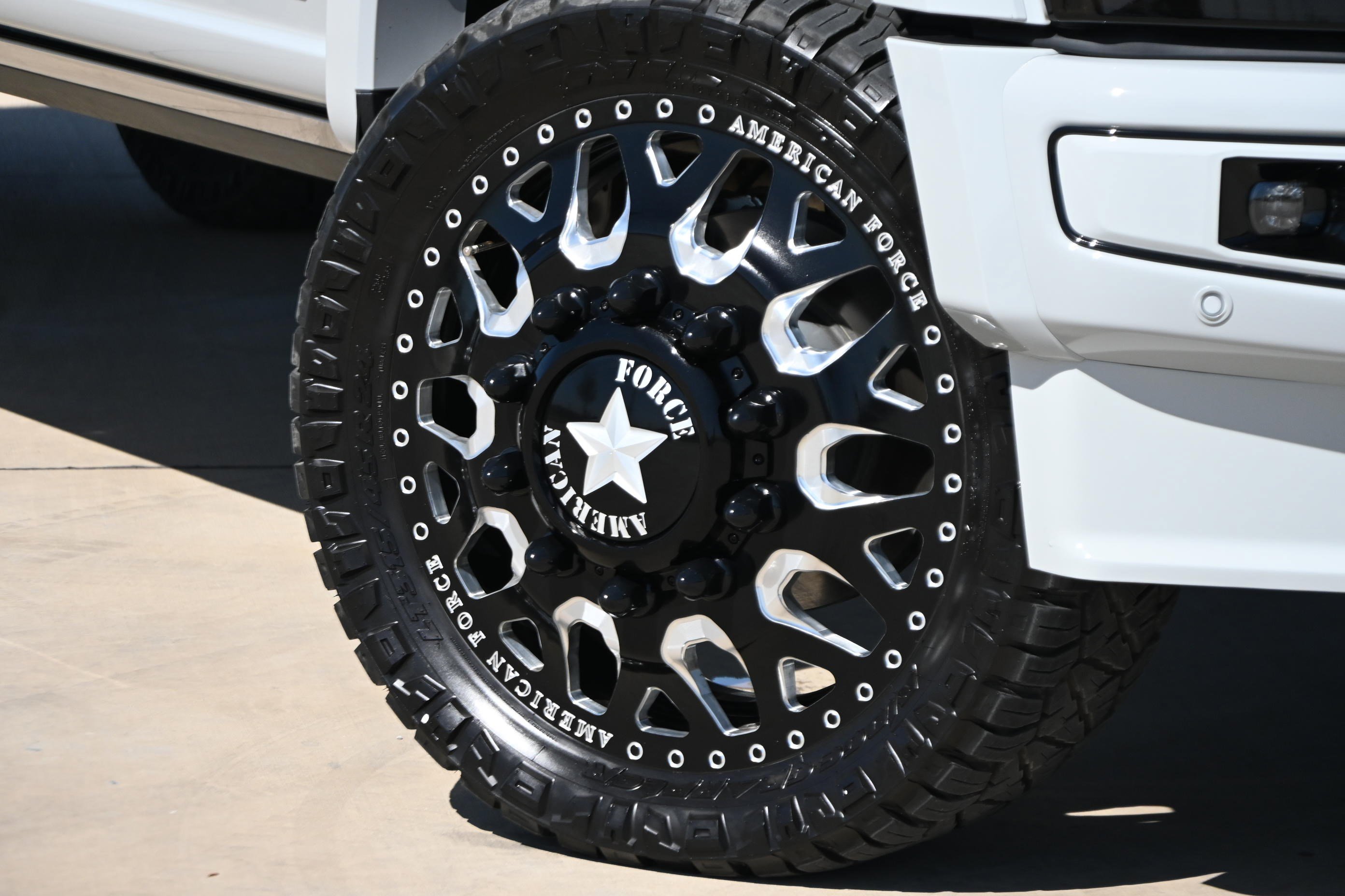 Used 2026 Ford F450 Platinum w/ Platinum Plus Package image 12