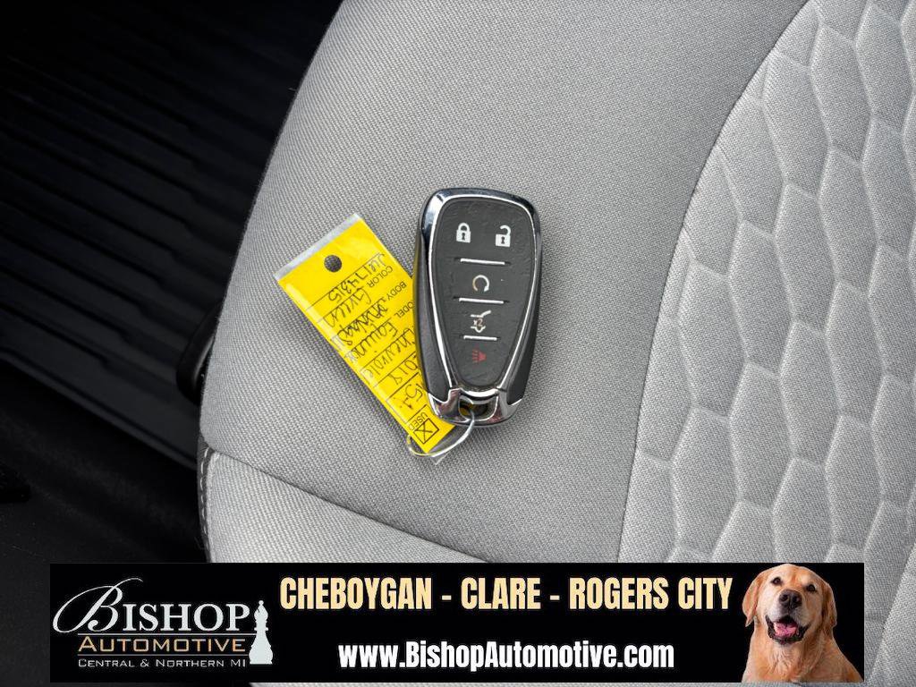 Used 2018 Chevrolet Equinox LT image 11