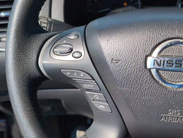 Used 2013 Nissan Pathfinder SV image 25