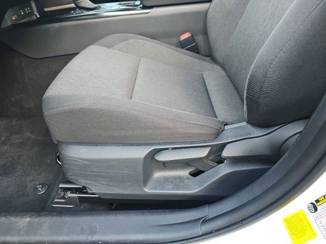 Used 2025 Toyota Camry LE image 19