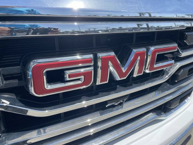 Used 2022 GMC Sierra 1500 SLT w/ SLT Premium Plus Package AWD/4WD image 31