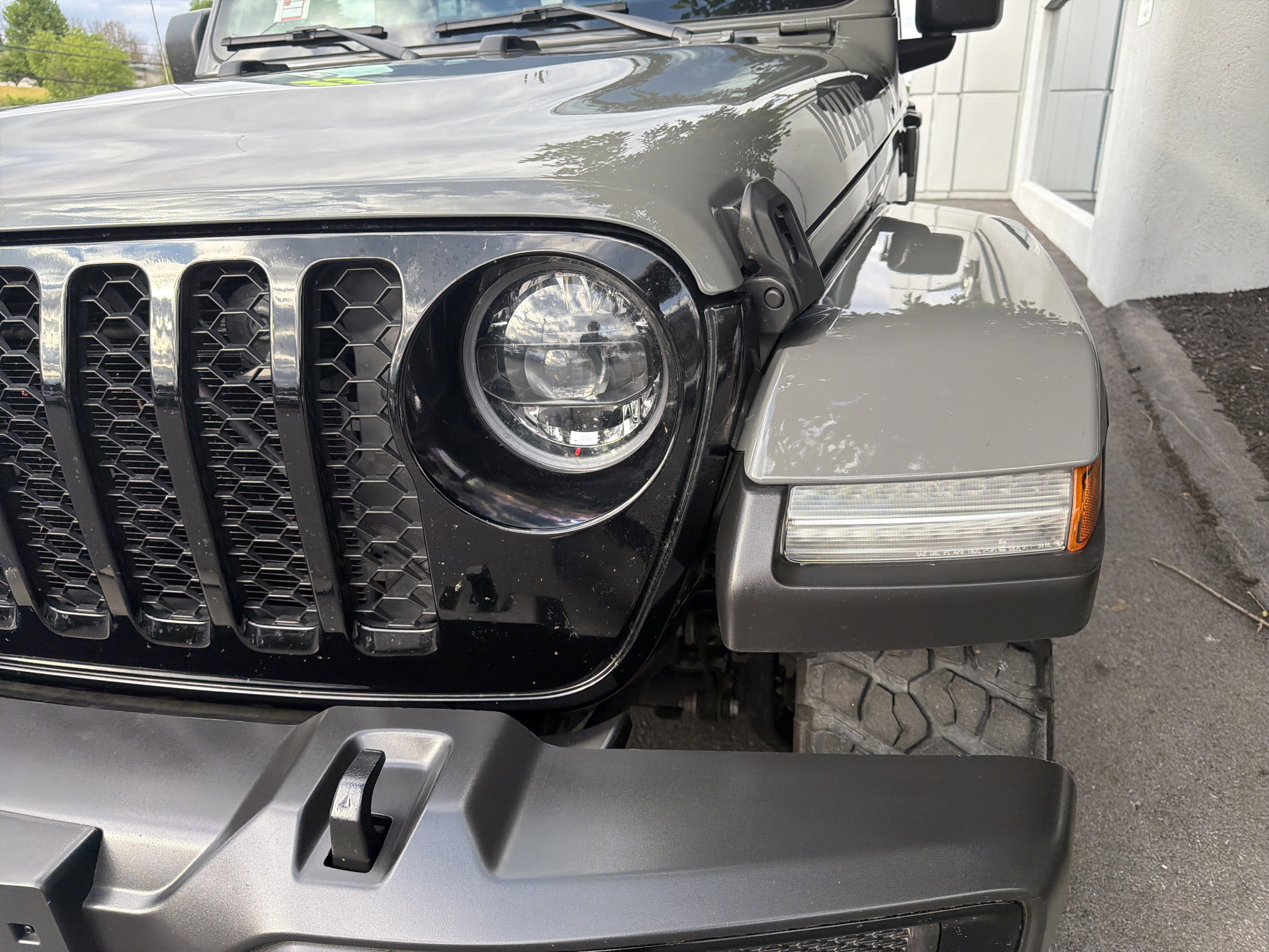 Used 2023 Jeep Gladiator Sport AWD/4WD image 10