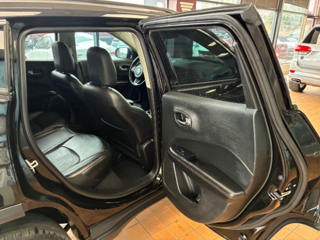 Used 2019 Jeep Compass Limited w/ Safety & Security Group image 30