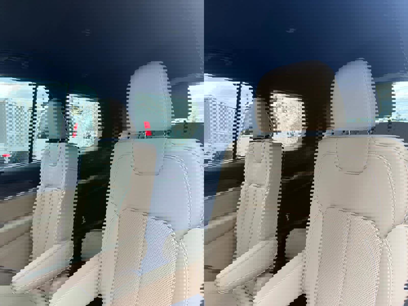 Used 2023 Jeep Grand Cherokee L Limited w/ Luxury Tech Group II image 30