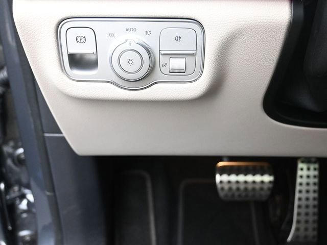 Used 2025 Mercedes-Benz GLS 450 4MATIC image 16