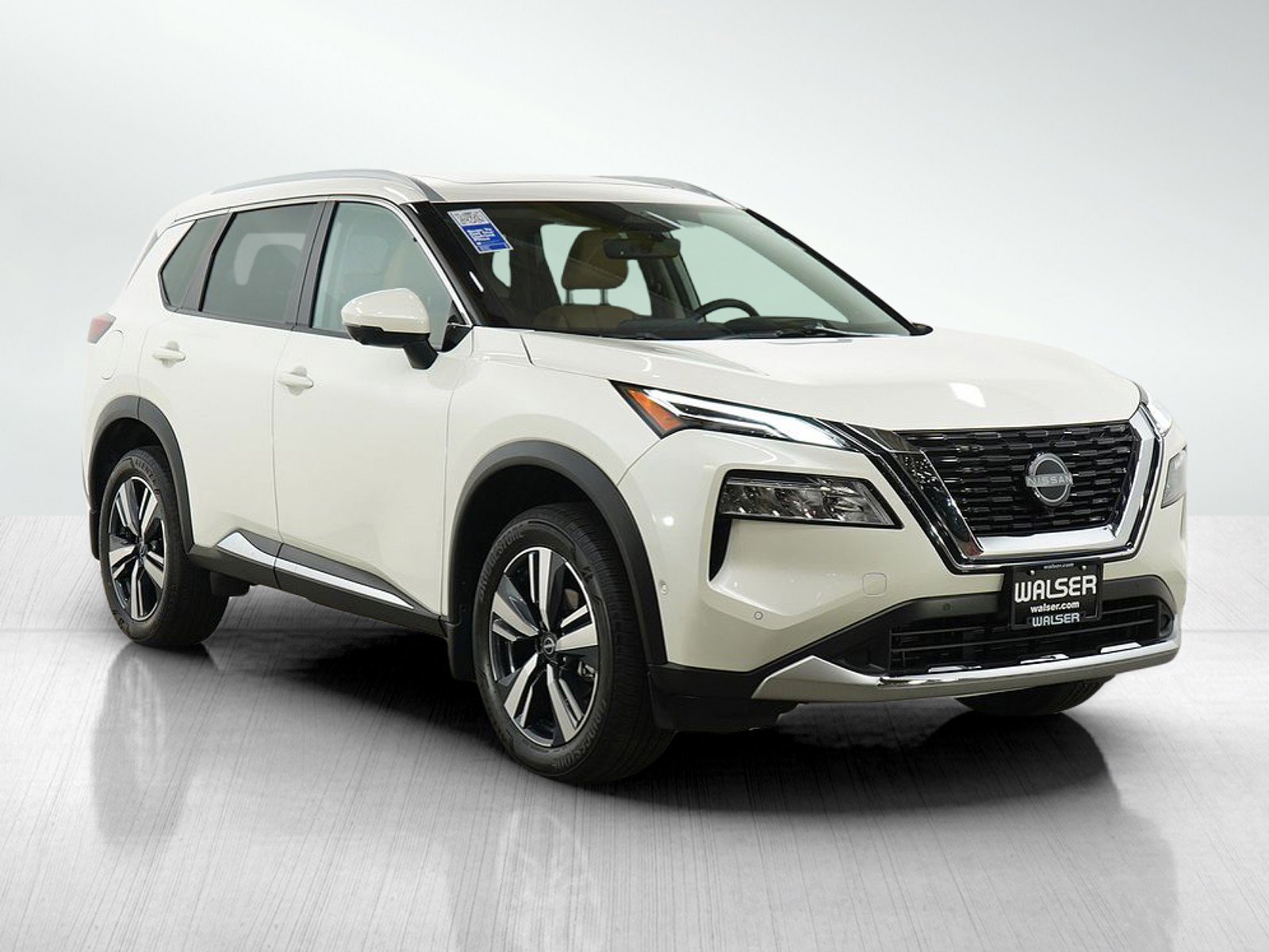 Used 2023 Nissan Rogue Platinum w/ Platinum Premium Package image 7