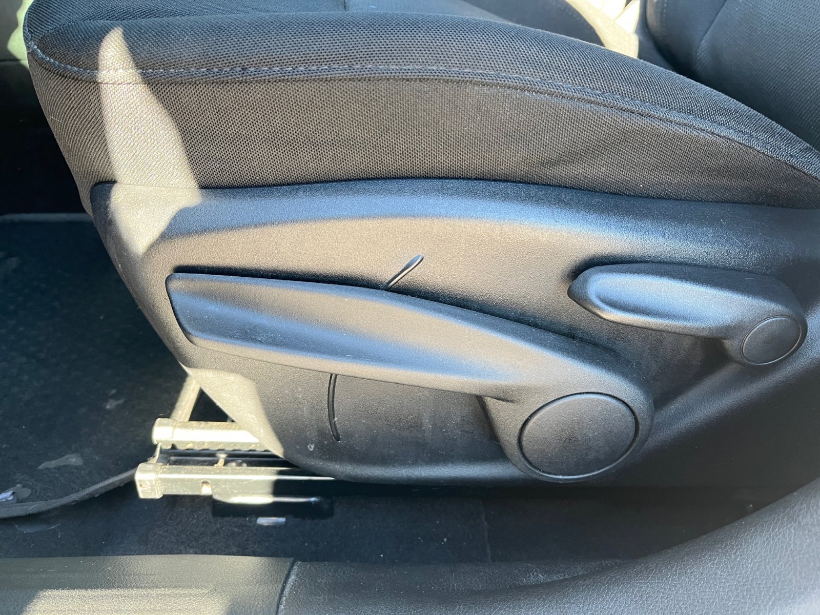Used 2016 Jeep Renegade Latitude w/ Safety & Security Group FWD image 20