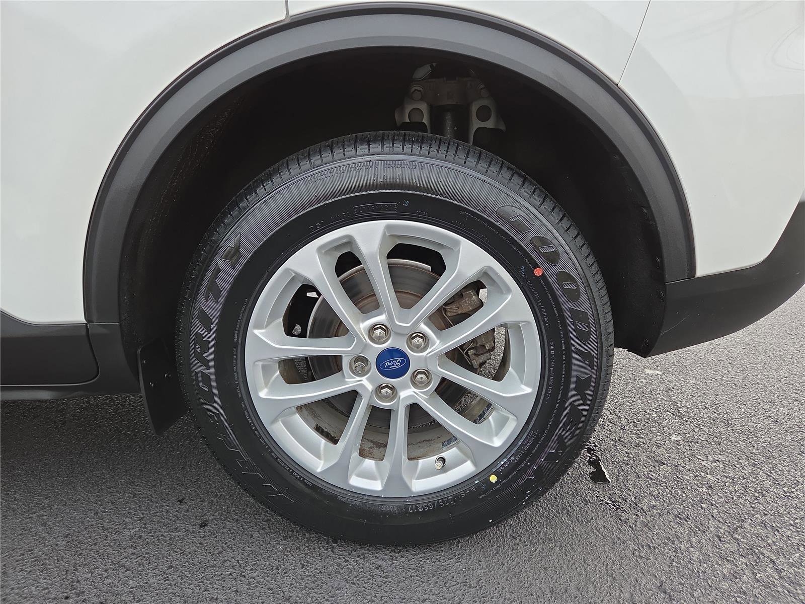 Used 2022 Ford Escape SE w/ Cold Weather Package image 11