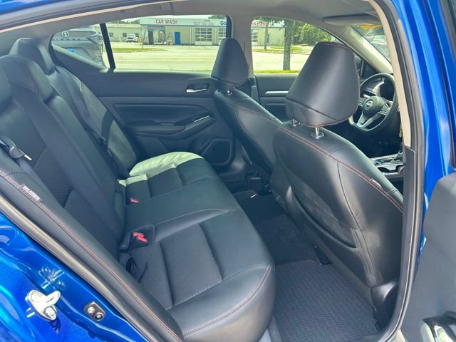 Used 2025 Nissan Altima 2.5 SR FWD image 14
