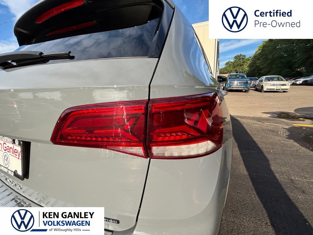 Certified 2023 Volkswagen Taos SE AWD/4WD image 8