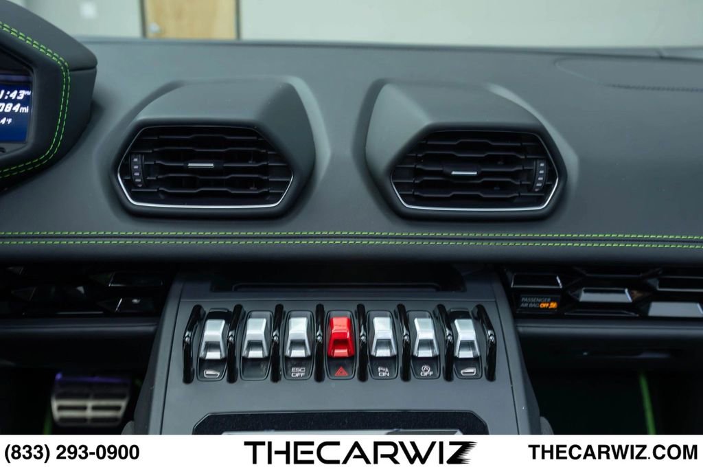 Used 2021 Lamborghini Huracan EVO RWD image 59