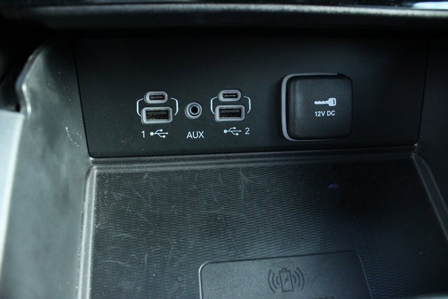 Used 2024 Jeep Grand Cherokee Laredo image 19