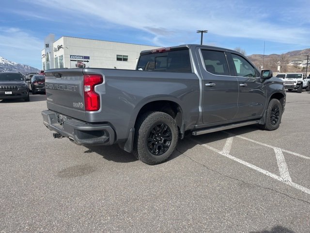 Used 2021 Chevrolet Silverado 1500 High Country image 3
