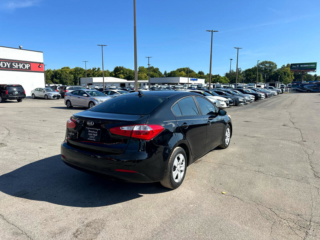 Used 2016 Kia Forte LX image 3