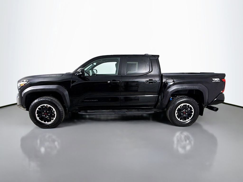 Certified 2024 Toyota Tacoma TRD Off-Road AWD/4WD image 4