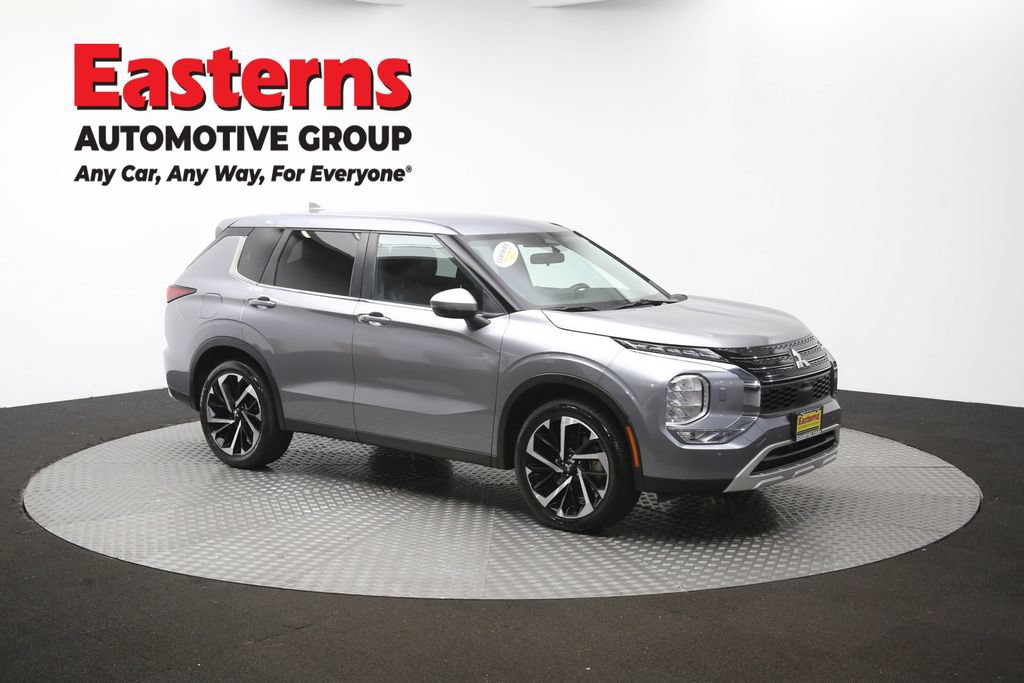Used 2024 Mitsubishi Outlander SE AWD/4WD image 49