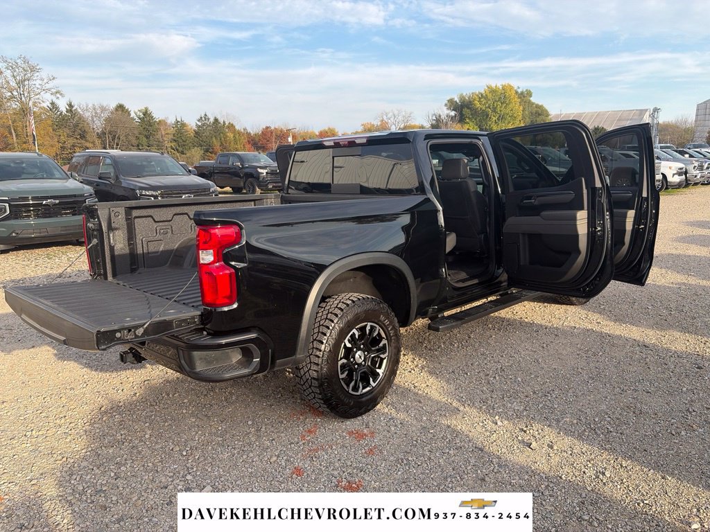 Used 2025 Chevrolet Silverado 1500 ZR2 w/ Technology Package AWD/4WD image 35