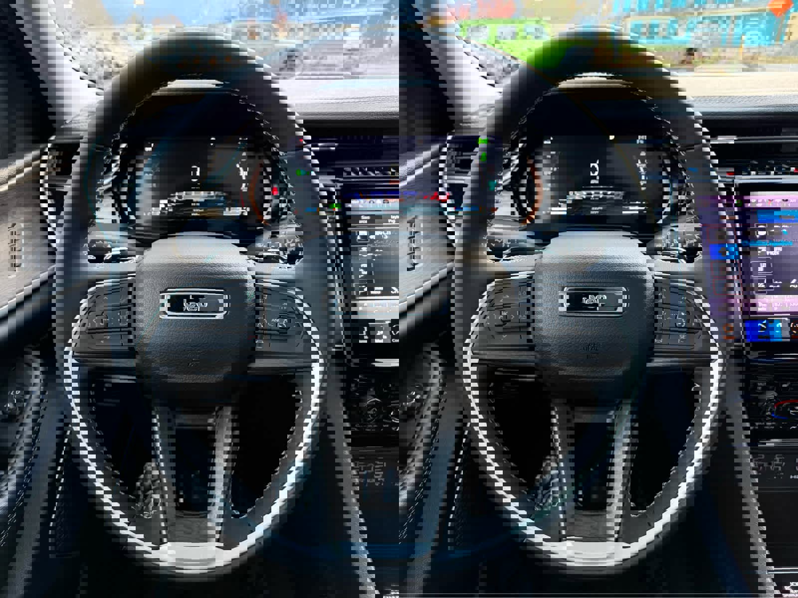 Used 2023 Jeep Grand Cherokee 4WD 4xe image 14